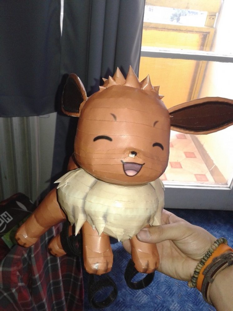 Papercraft, Eevee a vállamon - 8. kép