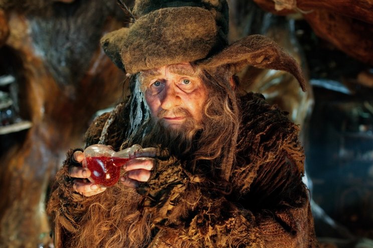 Új humorforrás: Barna Radagast (Sylvester McCoy) a hóbortos, ám jóindulatú varázsló