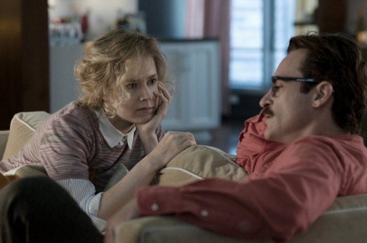 Amy (Amy Adams) és Theodore jól megértik egymást, mert mindketten szeretik a számítógépeket