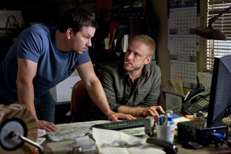 Chris és hű bizalmasa, Sebastian Abney (Ben Foster)