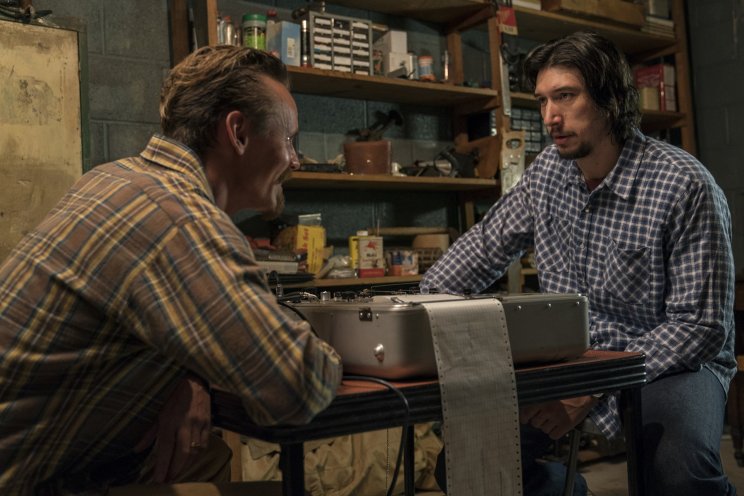 Flip Zimmerman (Adam Driver) sem szereti a kellemetlen kérdéseket, pláne egy KKK-stól