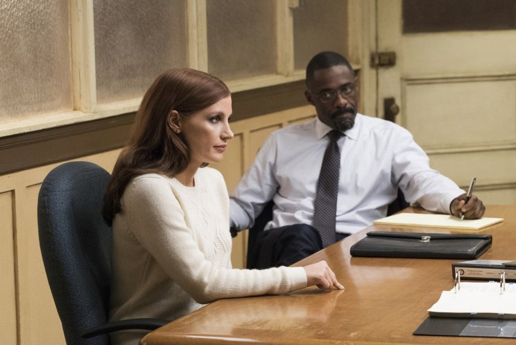 Jaffey ügyvéd (Idris Elba) igyekszik szót érteni titkolózó ügyfelével