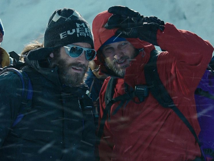 Rob és Scott Fischer (Jake Gyllenhaal) konkurensek ugyan, de a bajban összetartanak