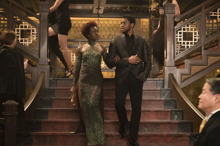A bájos Nakia (Lupita Nyong