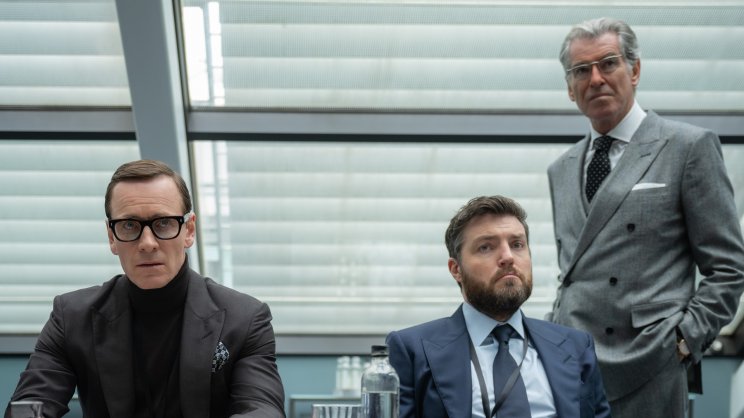 Vajon meddig hajlandó elmenni George (Michael Fassbender), hogy fényt derítsen az áruló kilétére?