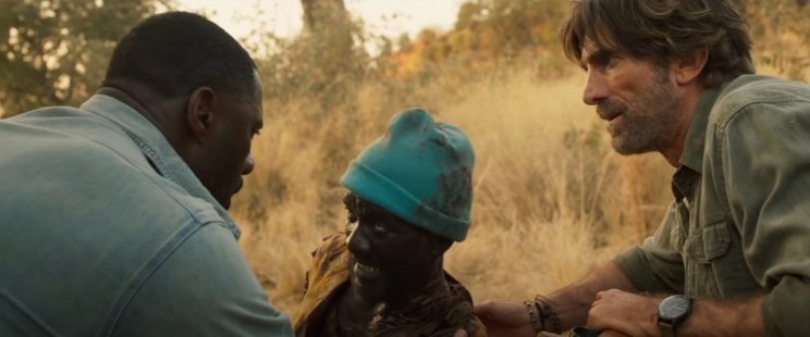Dr. Samuels (Idris Elba) és Martin (Sharlto Copley) is látja, hogy ennek a fele se tréfa
