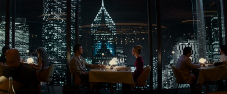 Violet (Meghann Fahy) és Henry (Brandon Sklenar) estéje egész kellemesen indul