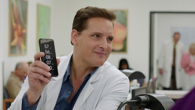 Dr. Sullivannek (Peter Facinelli) nem kell félnie a korai haláltól