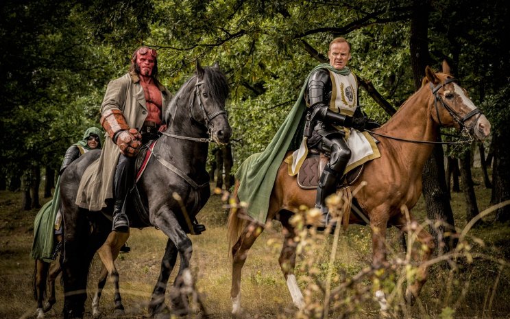 A majmok bolygója... helyett: Pokolfajzat kontra Robin Hood