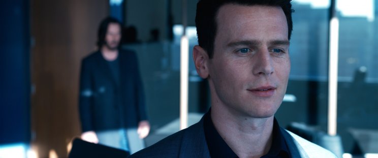 Smith (Jonathan Groff) a Mátrixnak ugyan már nem része, Neo életének azonban még mindig