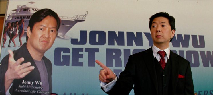 Jonny Wu (Ken Jeong), a "megcsinálom-terapeuta"