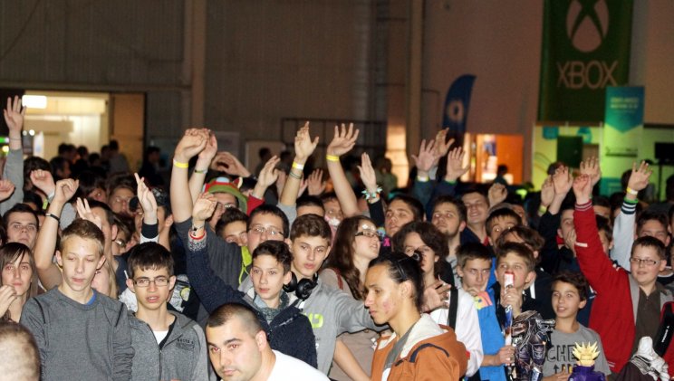 Óriási tömegek voltak a PlayIT standunkon