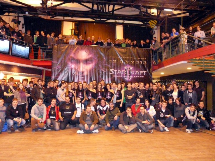 Tömegeket mozgat meg minden Blizzard-játék launch partyja