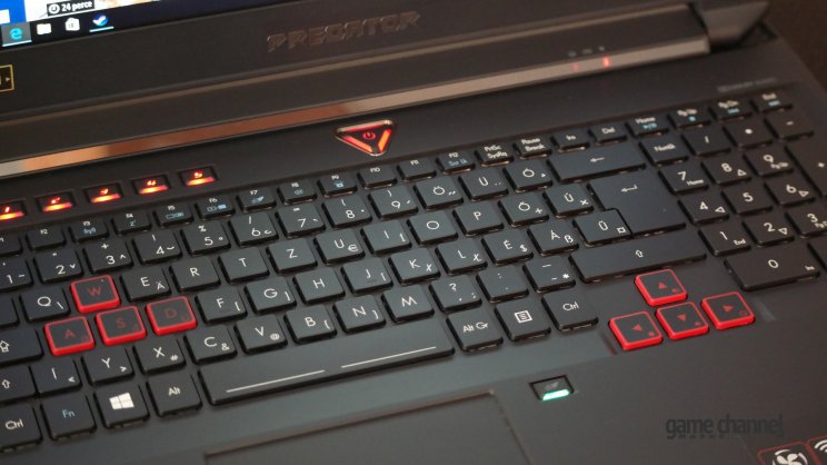 Gamer laptop, gamer billentyűzettel: a WASD a középpontban