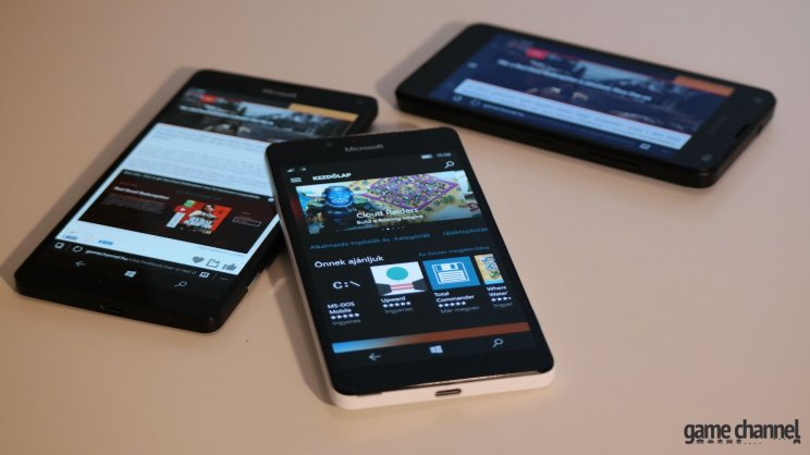 Szép csapat a Lumia 950 XL, a Lumia 950 és a Lumia 550 triója.