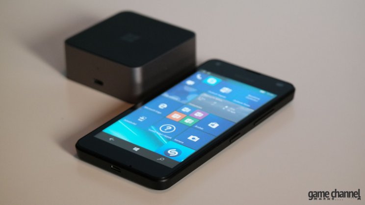 A Lumia 550 nem rossz választás annak aki olcsó telefont keres
