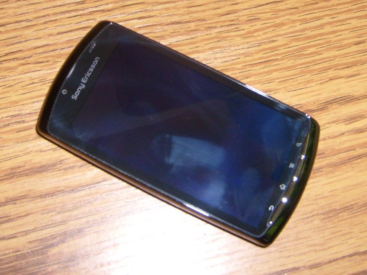 Sony Ericsson Xperia Play - 7. kép