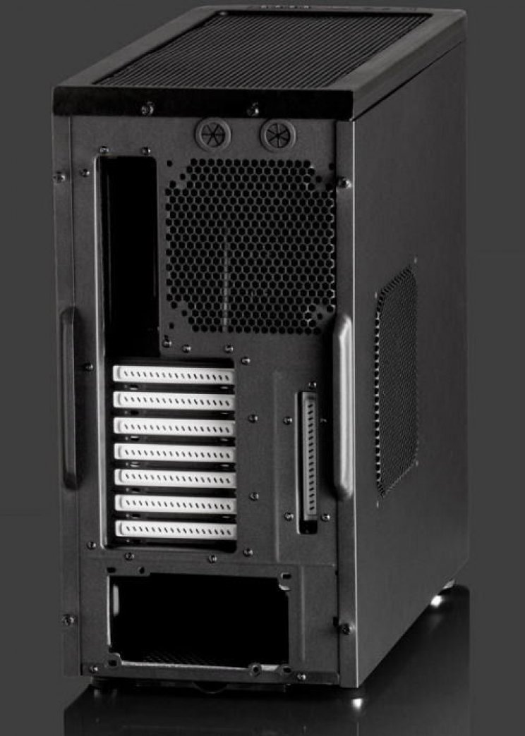 A Fractal Design bemutatta új Arc számítógépházát - 4. kép