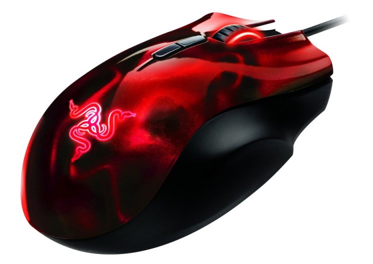 A Razer bemutatta új Naga Hex Wraith Red egerét - 3. kép