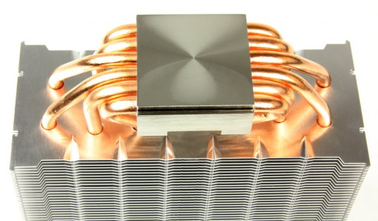 A Scythe piacra dobta új Ashura CPU hűtőjét - 2. kép