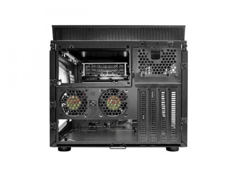 A Thermaltake bemutatta új Armor A30-as számítógépházát - 4. kép