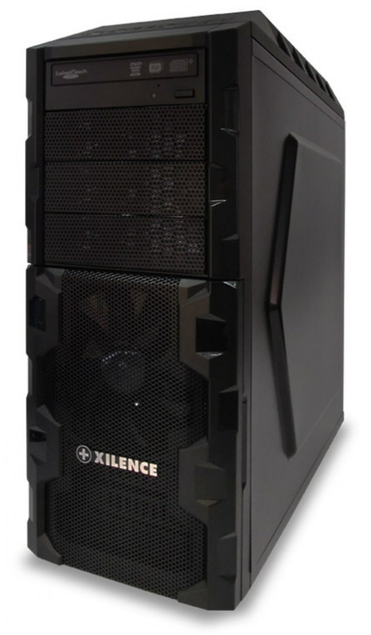 A Xilence bemutatta új Black Hornet számítógépházát - 4. kép