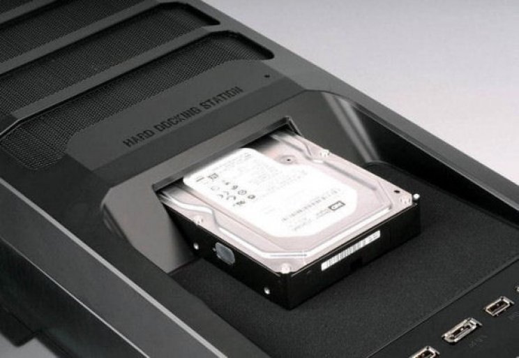 A Zalman bemutatta új GS1200-as számítógépházát - 5. kép