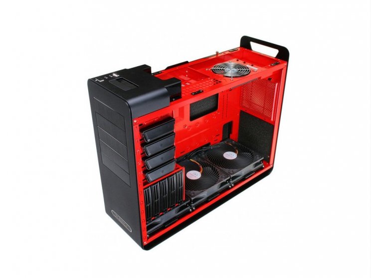 A SilverStone piacra dobta új Fortress FT02 Limited Edition számítógépházát - 2. kép