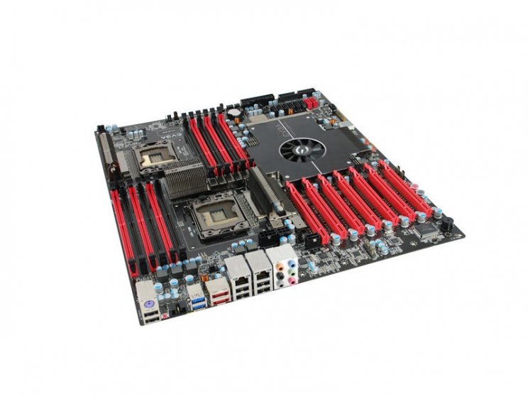 Az EVGA bejelentette új Classified SR-2 alaplapját - 2. kép