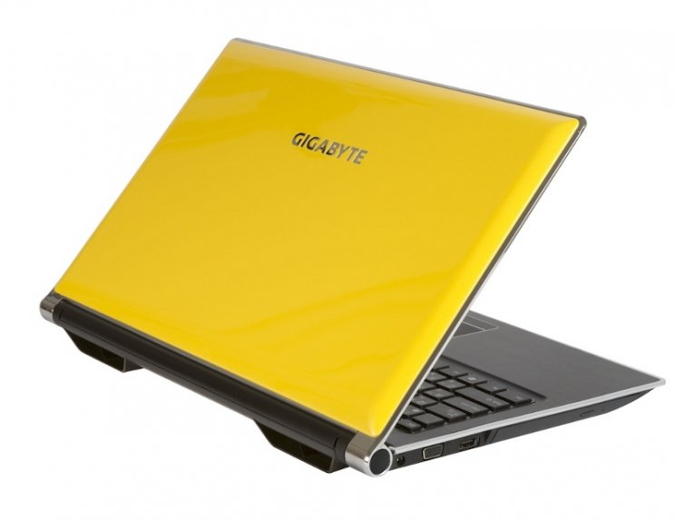 CeBIT 2012: Újabb gamer laptop a Gigabyte kínálatában - 2. kép