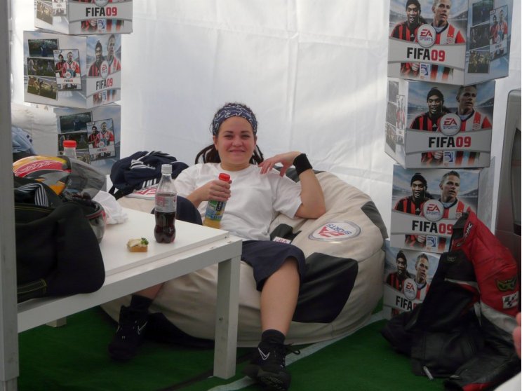 CKM csajok, Majka, Lola, Gáspár Laci - és Fifa 09 a 4v4 focikupán - 5. kép