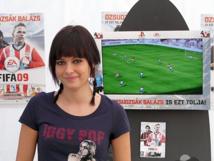 CKM csajok, Majka, Lola, Gáspár Laci - és Fifa 09 a 4v4 focikupán - 7. kép