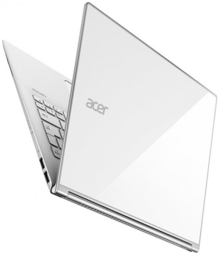 Computex 2012: Windows 8-as ultrabookok az Acer standján - 3. kép