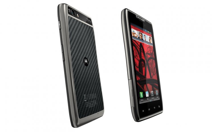 Európába érkezik a Motorola RAZR MAXX - 2. kép