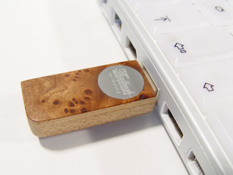 Faborítású USB-stickek - 2. kép