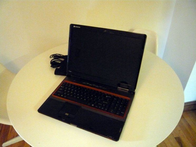 Gateway P-7811FX gamer laptop elérhető áron - 2. kép