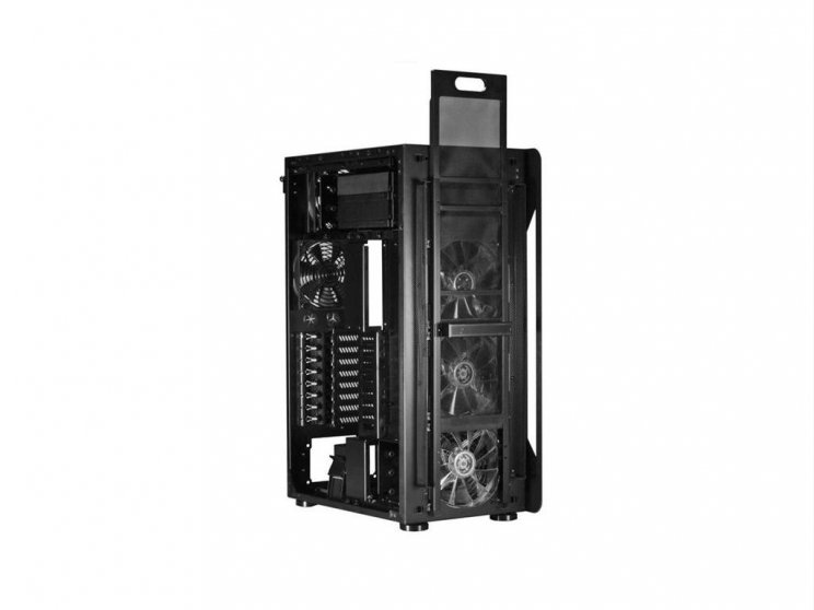Hamarosan érkezik a Lian Li új Tyr PC-X500FX számítógépháza - 4. kép