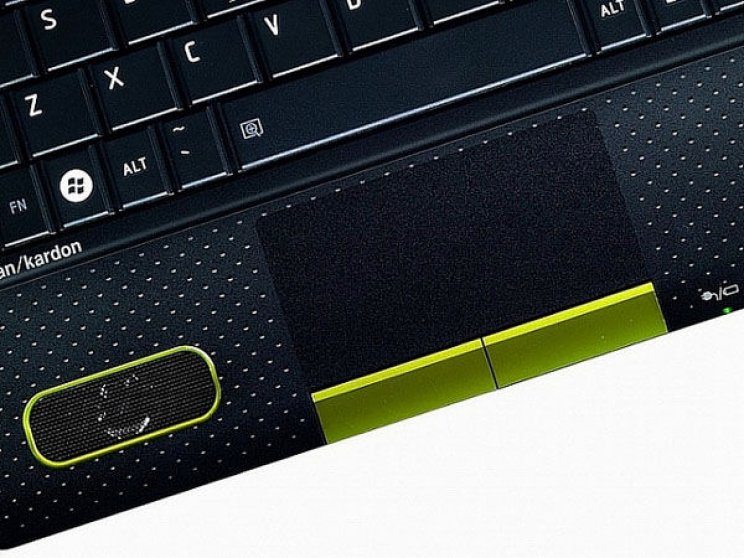 Hamarosan érkezik a Toshiba új NB550D netbookja - 2. kép