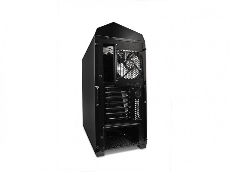 Hamarosan érkezik az NZXT új Phantom 410 számítógépháza - 2. kép