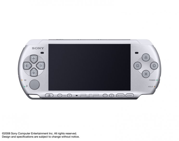 Három friss öltözetben a PlayStation Portable 3000 - 2. kép