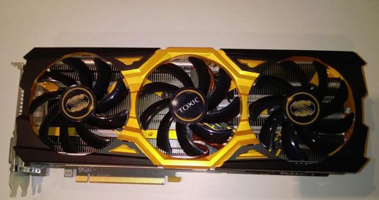 Képeken a 8GB-os Sapphire Radeon R9 290X Toxic és Vapor-X - 2. kép