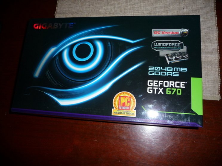 A Gigabyte GTX 670 WindForce OC doboza.