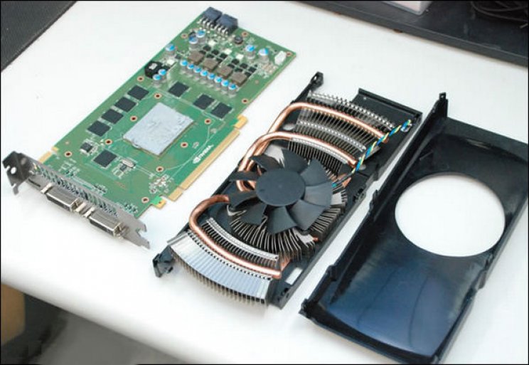 Képeken az nVidia készülő GTX 560 Ti videokártyája - 2. kép