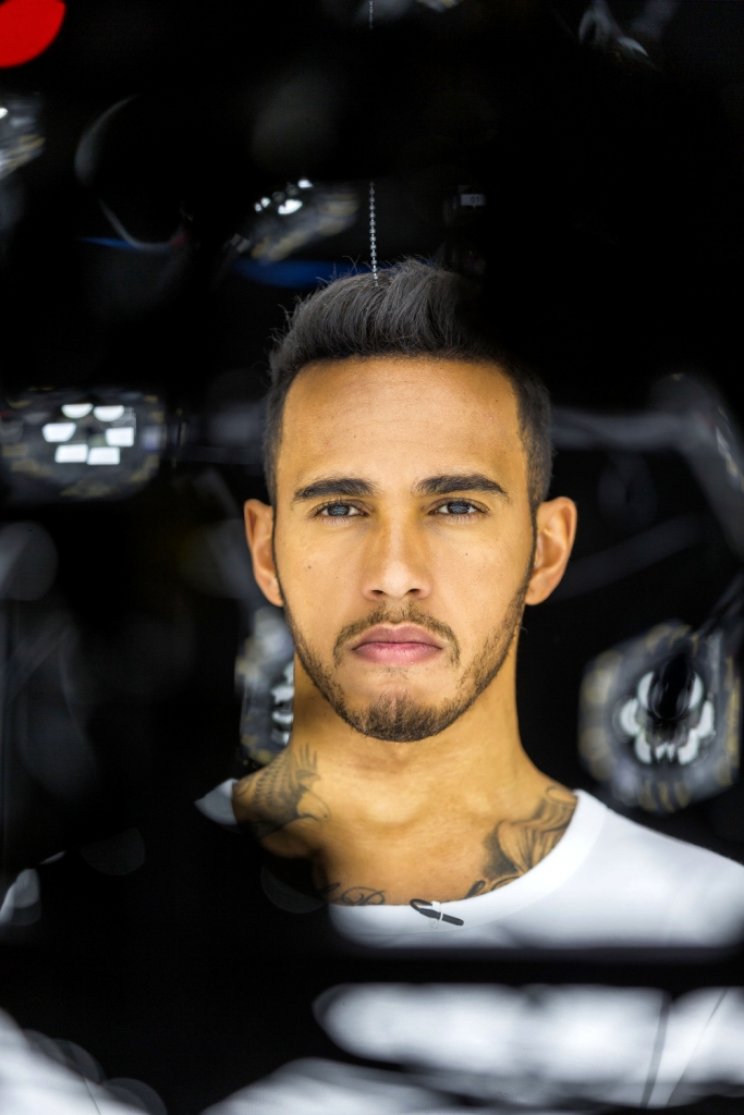 Kiderült, hogy mit csinál Lewis Hamilton a Call of Duty: Infinite Warfare-ban - 4. kép