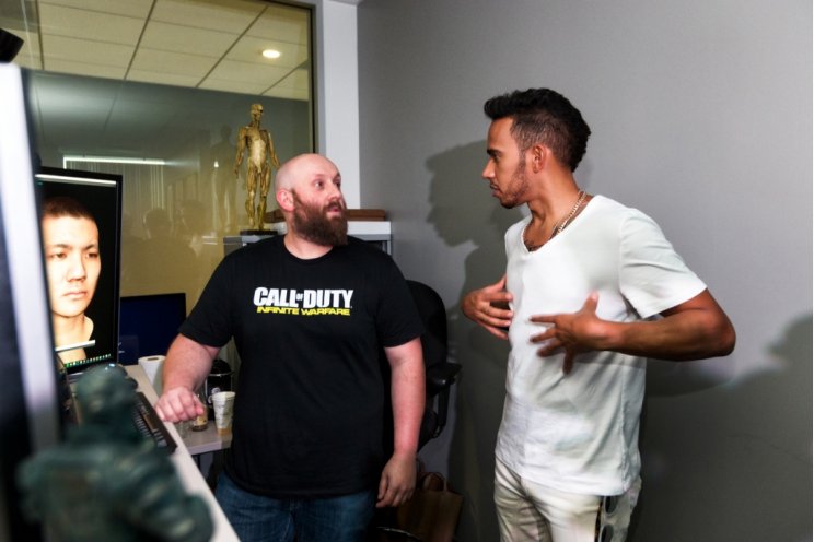 Kiderült, hogy mit csinál Lewis Hamilton a Call of Duty: Infinite Warfare-ban - 6. kép