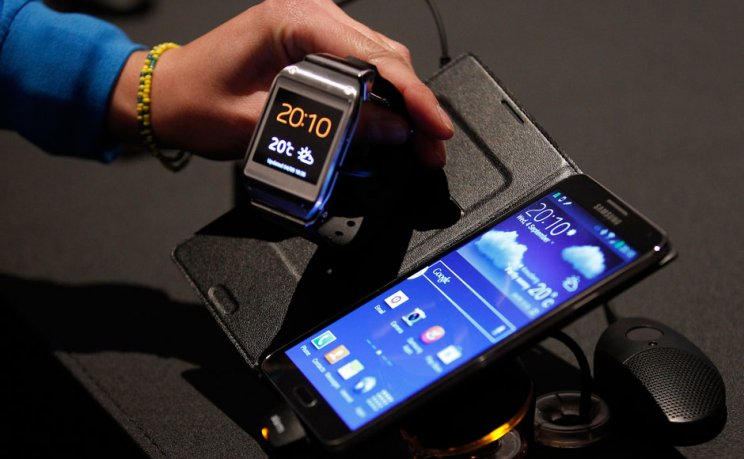 Megérkezett a Samsung okosórája - 3. kép