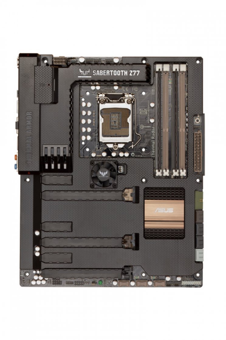 Megérkezett az Asus új Sabertooth Z77-es alaplapja - 2. kép