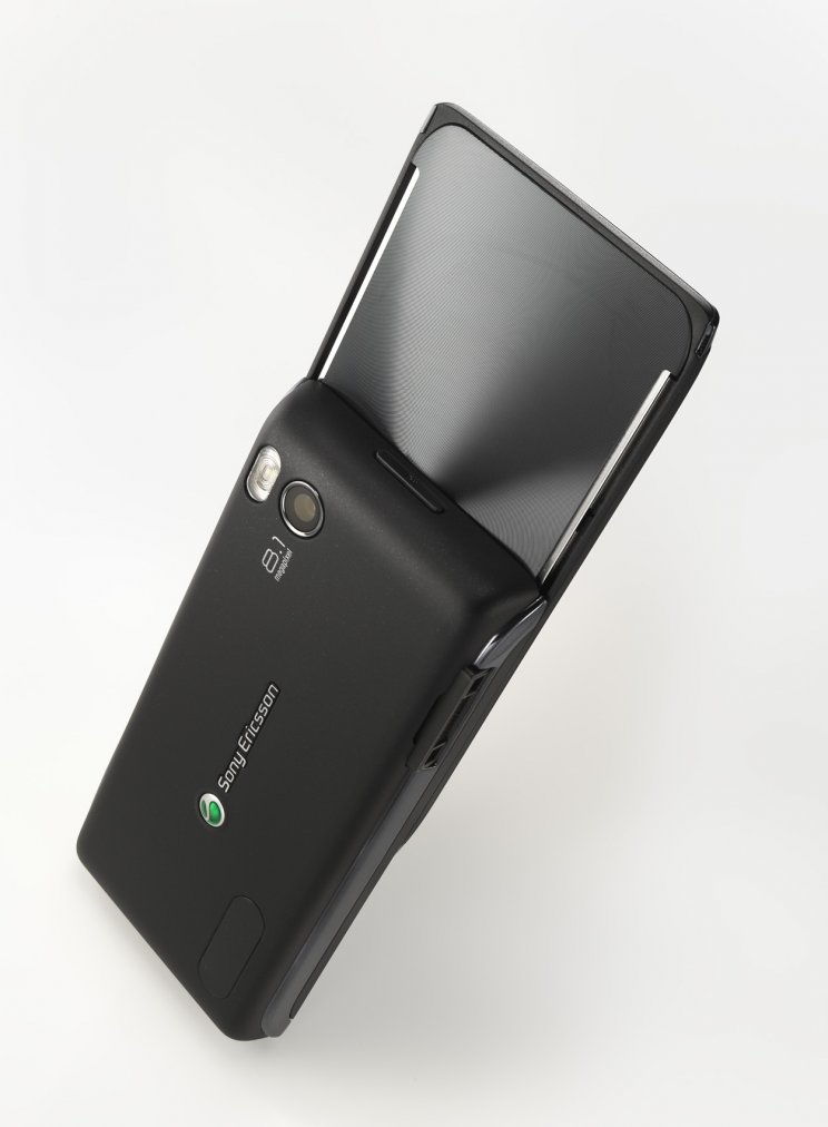 Október elején érkezik a Sony Ericsson Aino - 4. kép