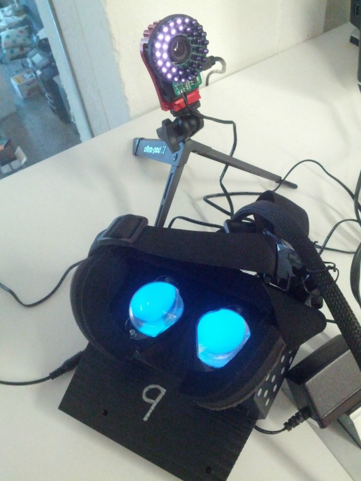 Pöttyös labda vagy a Valve VR headsetje? - 2. kép