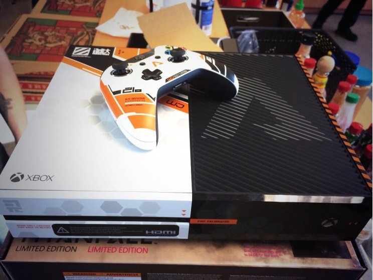 Titanfall: bemutatkozik a limitált kiadású Xbox One - 2. kép